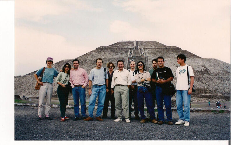 Alumnos de Harvard en Teotihuacán, Profesor José Castillo, 1994